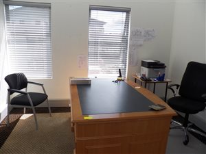 89 m² Office Space in Meerensee