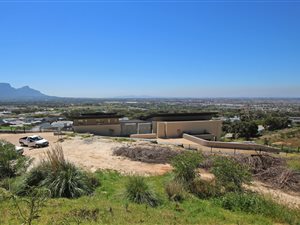1574 m² Land available in Stonehurst Mountain Estate
