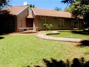 3 Bed House in Halfway Gardens