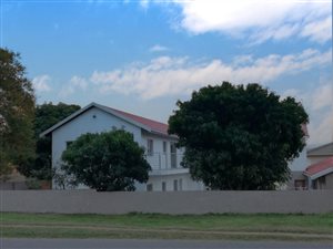 2 Bed Apartment in Rocky Park