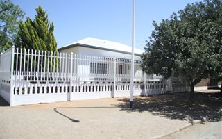 6 Bedroom House in De Aar
