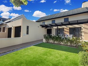 3 Bed House in Schonenberg Estate