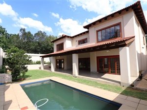 5 Bedroom Cluster in Bryanston West