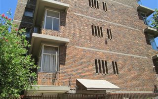2.5 Bedroom Apartment in Sunnyside