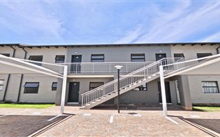 2 Bedroom Apartment in Brentwood