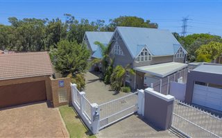 4 Bedroom House in Glenwood