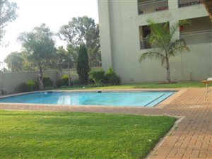 3 Bed Townhouse in Brakpan North