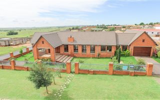 3 Bedroom House in Parys