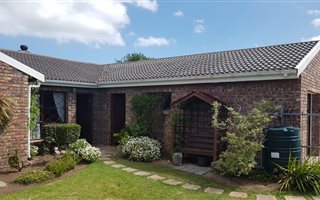3 Bedroom House in Kamma Park