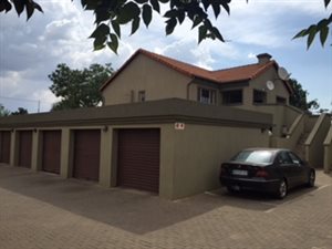 2 Bed Townhouse in Elarduspark