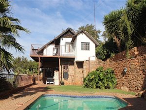 2 Bed House in Kosmos