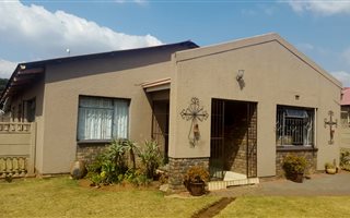 3 Bedroom House in Mineralia
