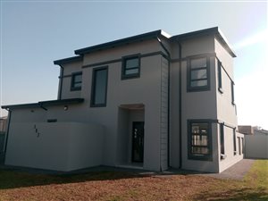 3 Bed House in Zambezi Manor Estate