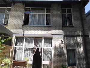 3 Bed Townhouse in Parktown Estate