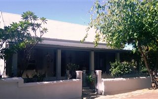4 Bedroom House in De Rust