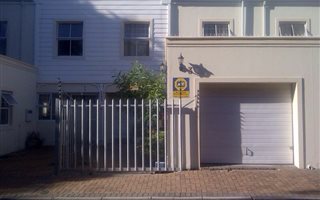 3 Bedroom House in Rondebosch