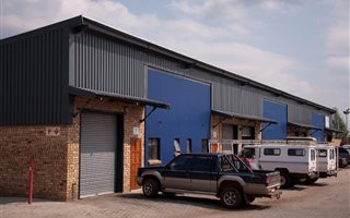 120 m² Industrial space in Aureus