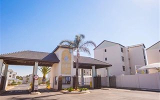 2 Bedroom Apartment in Carlswald Estate
