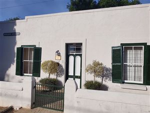 3 Bed House in Graaff Reinet