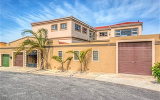 4 Bedroom House in Gelvan Park