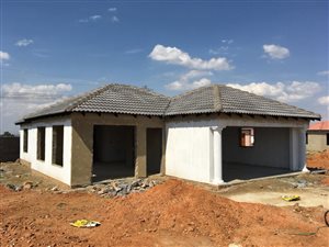 3 Bed Apartment in Modder East