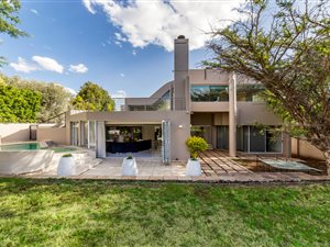 4 Bed House in Dainfern Golf Estate
