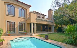 4 Bedroom House in Dainfern Golf Estate