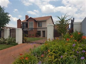 3 Bed House in Raslouw Glen