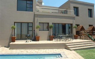 4 Bedroom House in Featherbrooke Estate