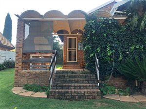 3 Bed House in Rietvalleipark