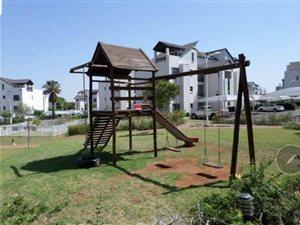 2 Bed Apartment in Dainfern