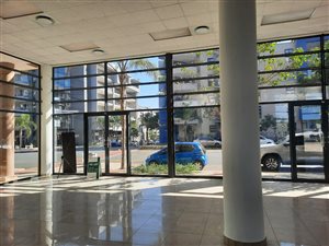 164 m² Commercial space in New Town Centre