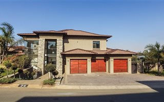 4 Bedroom House in Ebotse Estate