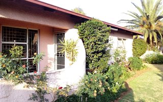 3 Bedroom Townhouse in Vanderbijlpark CW5
