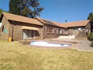 3 Bed House in Weltevreden Park