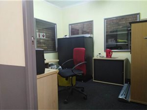 2545 m² Industrial space in Lea Glen