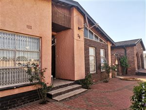 5 Bed House in Eldorado Park