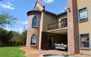4 Bedroom House in Raslouw