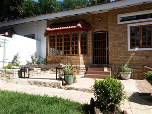 1 Bed Garden Cottage in Sharonlea