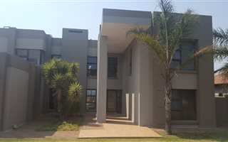 4 Bedroom House in Midlands Estate