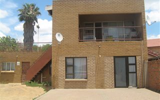 3 Bedroom House in Heidedal
