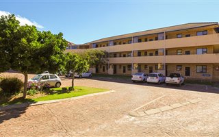 2 Bedroom Apartment in Grahamstown Central