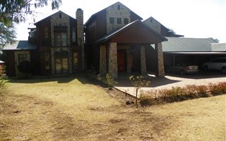 5 Bedroom House in Sterkfontein and surrounds