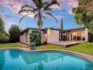 4 Bed House in Honey Hill