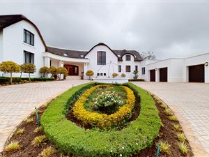 5 Bed House in Fancourt