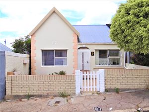 3 Bed House in North End