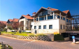 736 m² Office Space in Highveld Techno Park