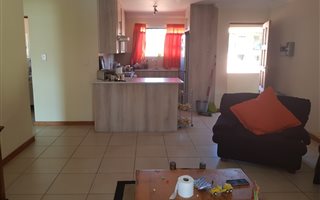 2 Bedroom Townhouse in Comet