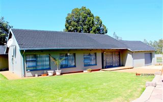 4 Bedroom House in Clayville East