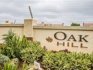 2 Bed Townhouse in Mooikloof Ridge